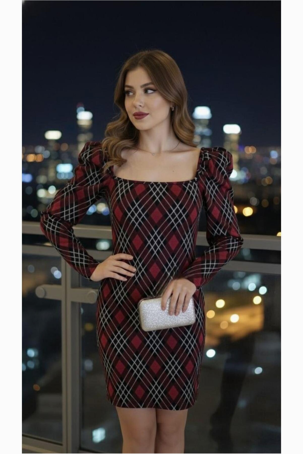 Kare Yaka Elbise Kollu Uzun