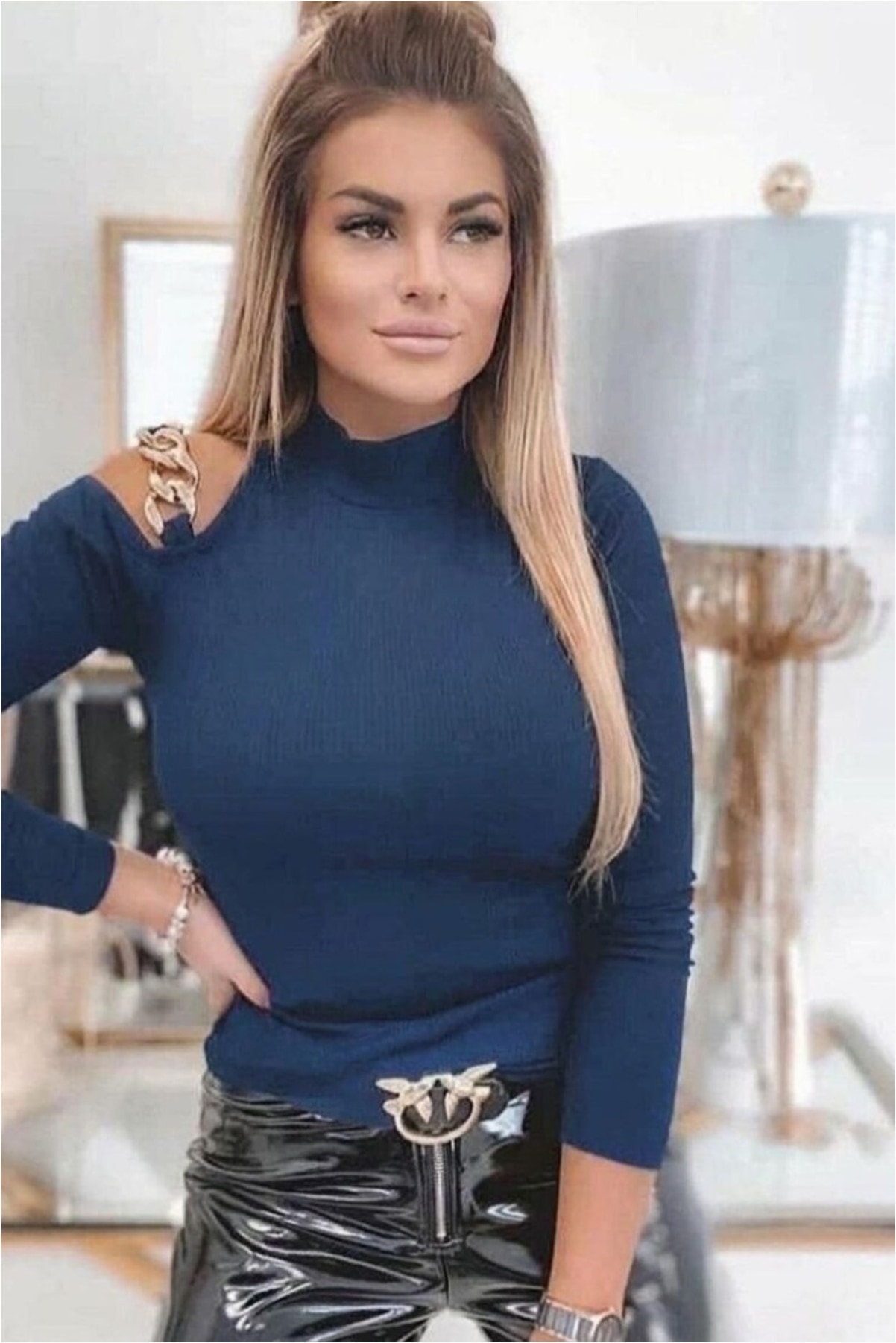 Sandy Bluz Yaka Balıkçı Kumaş Detaylı İnci