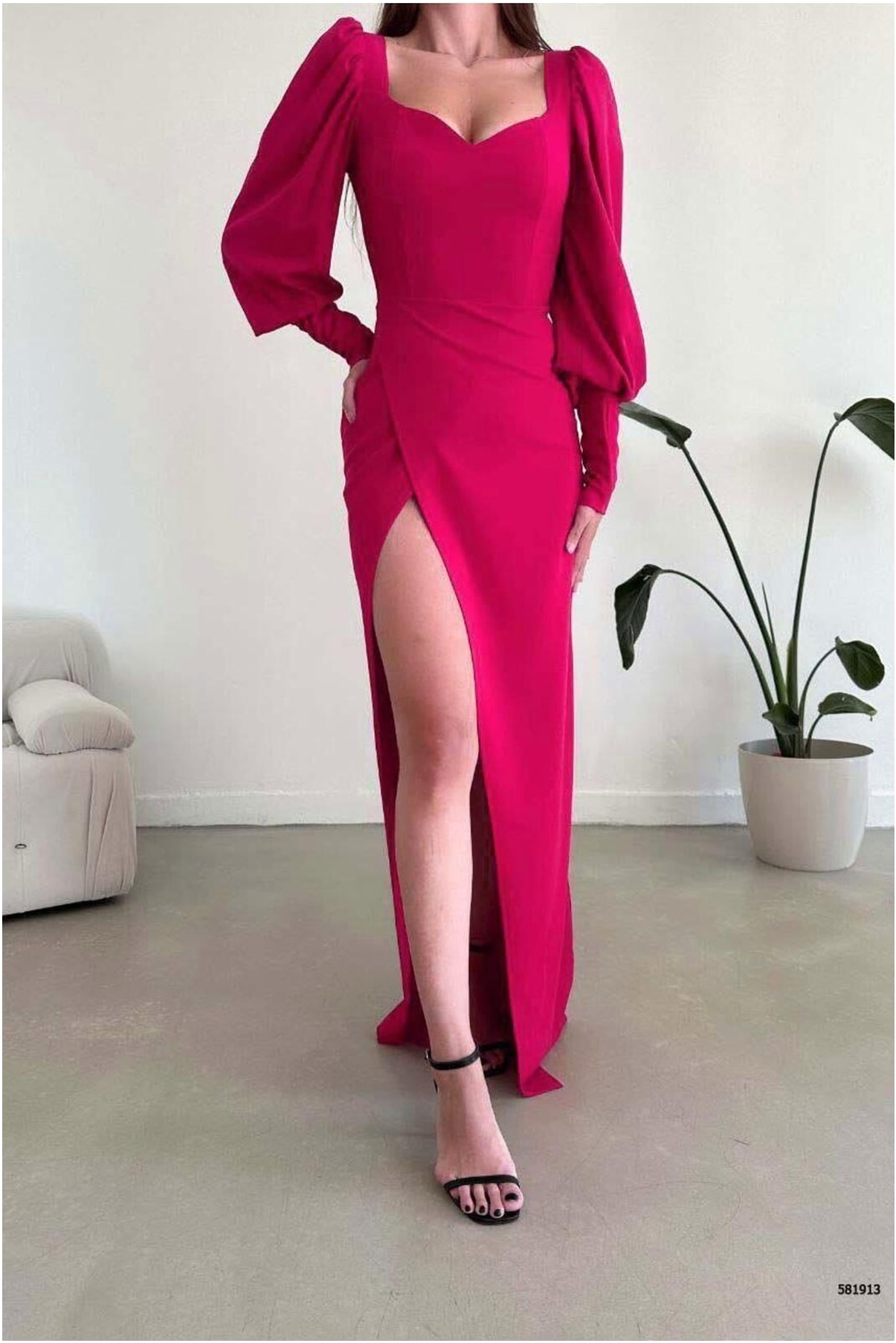 Kadın Modern Stil Esnek Krep Kumaş Dik Yaka Yırtmaçlı Abiye Elbise