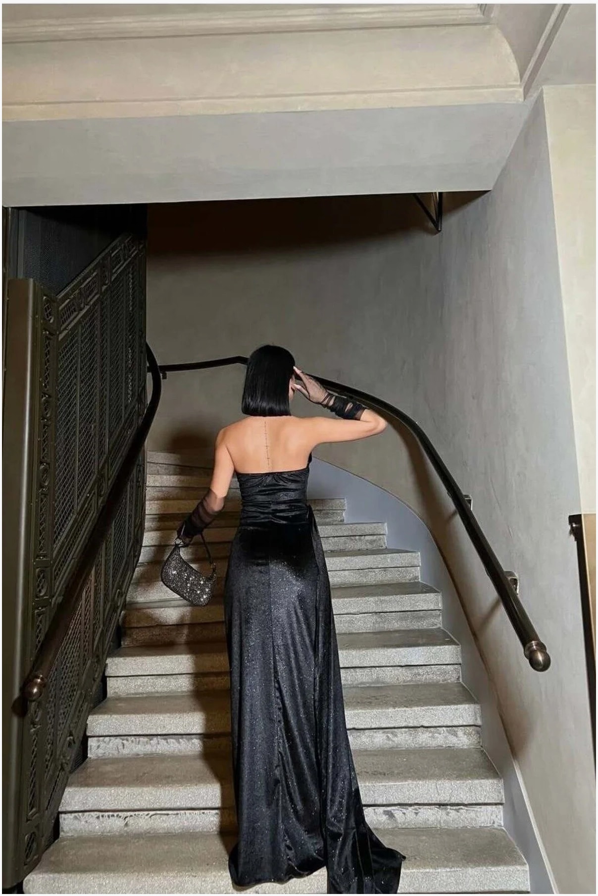 Kadife Maxi Abiye Kumaş Straplez Yırtmaçlı Elbise Görsel 16