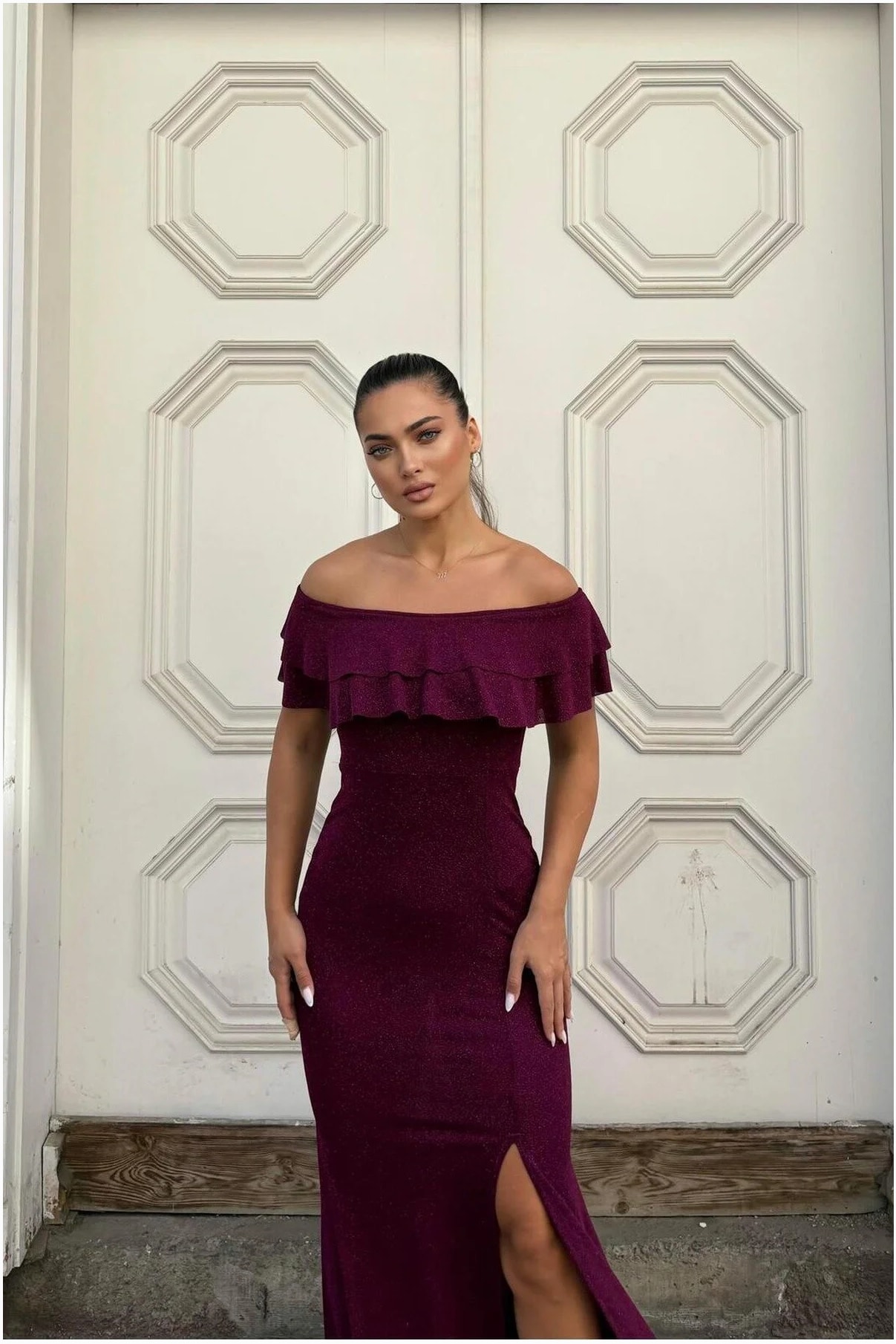 Krep Abiye Kumaş Straplez Yırtmaçlı Elbise Görsel 3